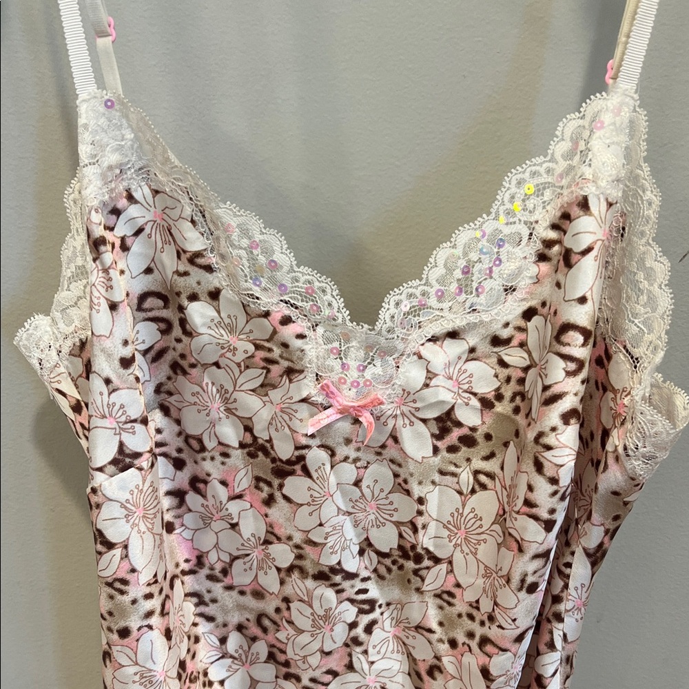 Victoria's Secret Pink Floral Lace Chemise Size Small - Picture 2 of 9